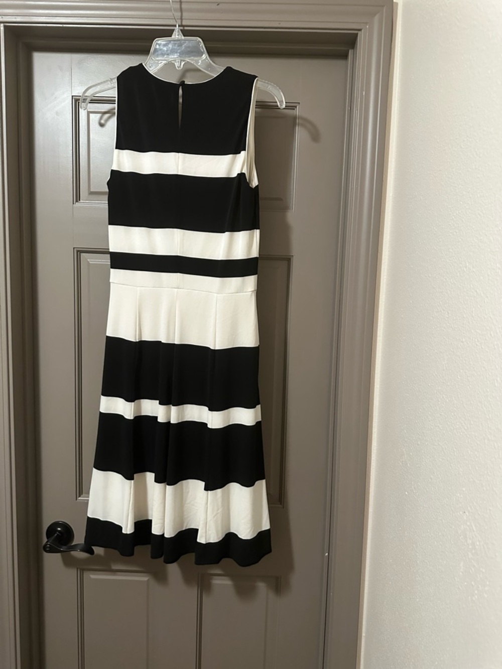 Ralph Lauren Black and White Paneled Dress size 6 - Picture 2 of 5